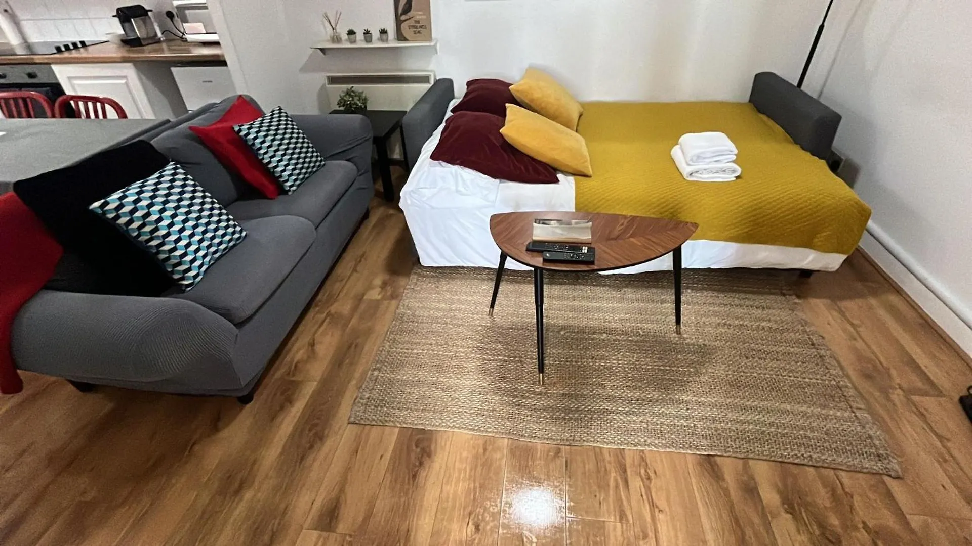 Spacious 3-Bed Apt In Dublin Center 0*,
