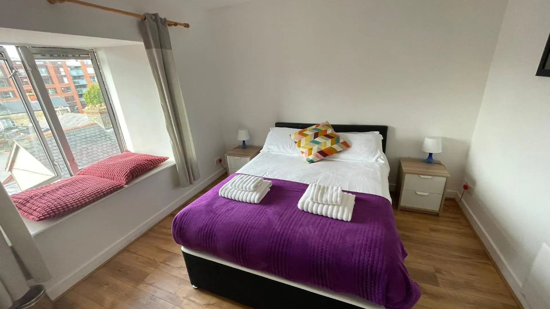 Spacious 3-Bed Apt In Dublin Center 0*,