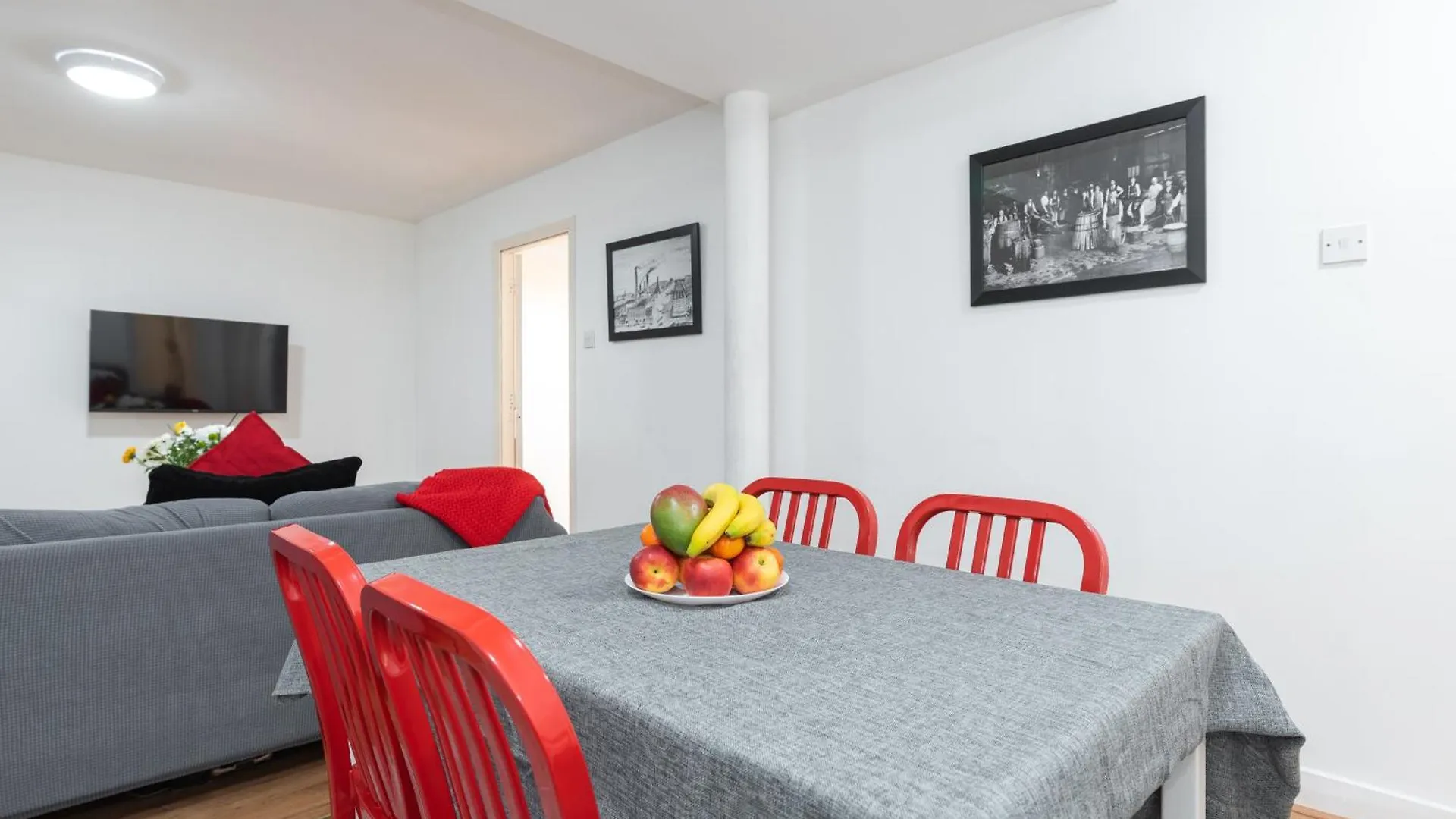 Spacious 3-Bed Apt In Dublin Center شقة