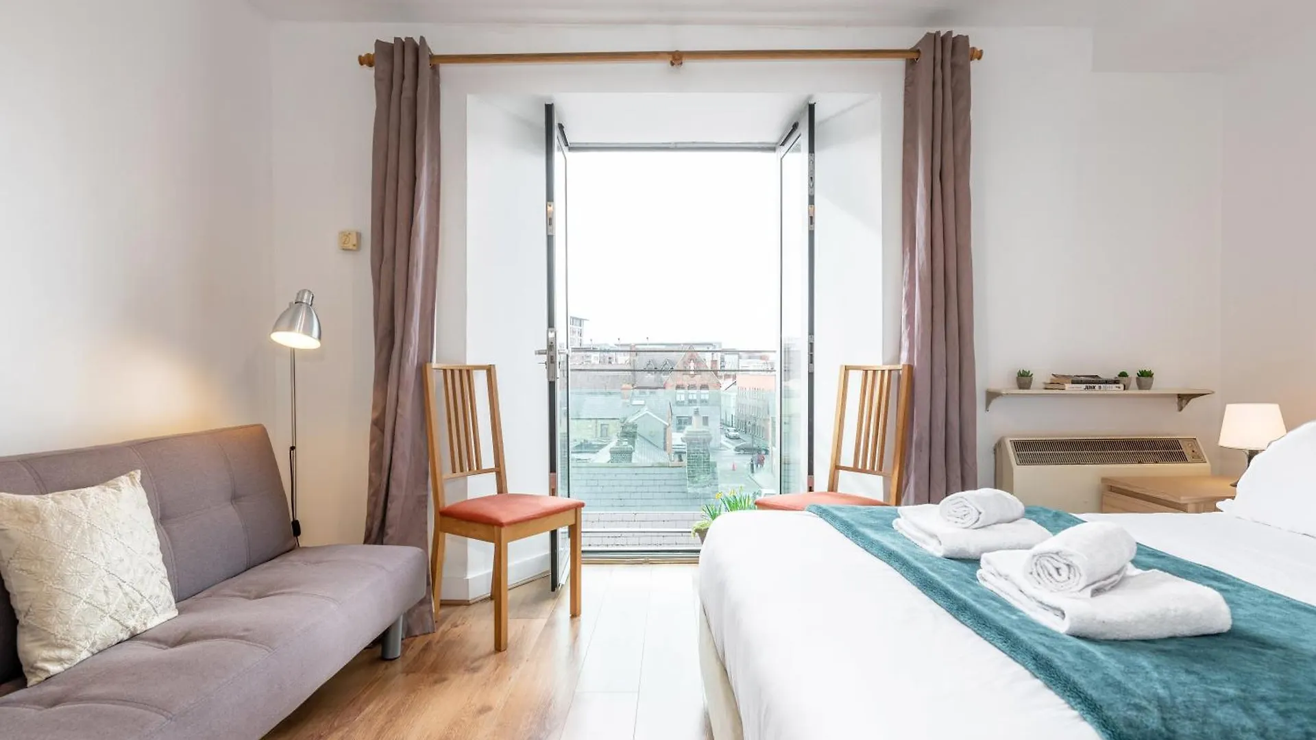 Spacious 3-Bed Apt In Dublin Center 0*,  أيرلندا